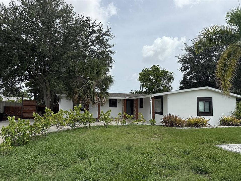 1st image of 907 FRUITLAND AVENUE