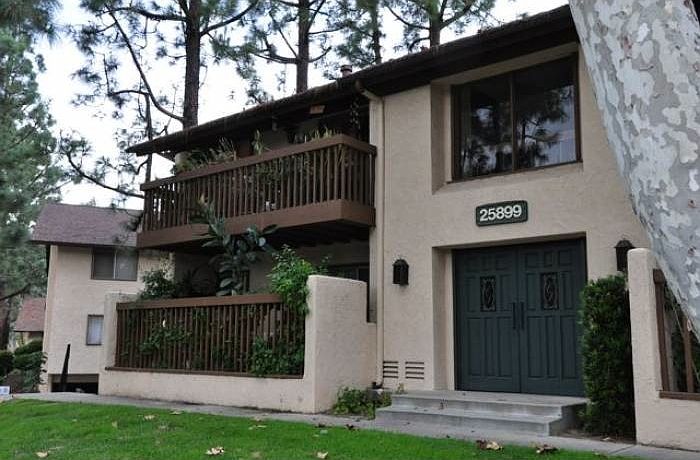Upper end unit