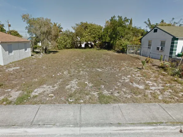 W 2nd St, Riviera Beach, FL