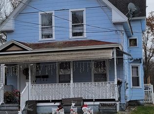 30 Franklin St, Leominster, MA 01453