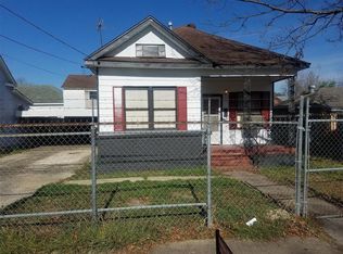 805 Brooks St, Houston, TX 77009