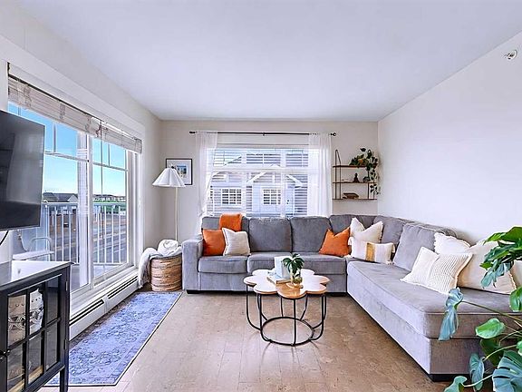 2nd image of 155 S Skyview Ranch Way NE #4408