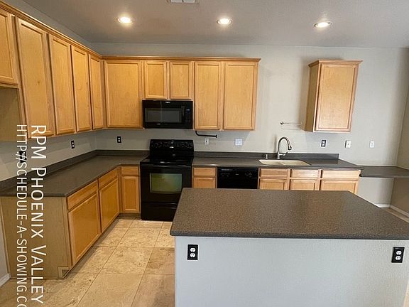 5th image of 12640 N 150th Ct