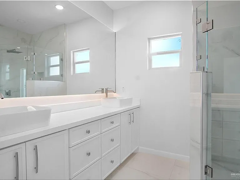 2714 Melody St — Photo 15
