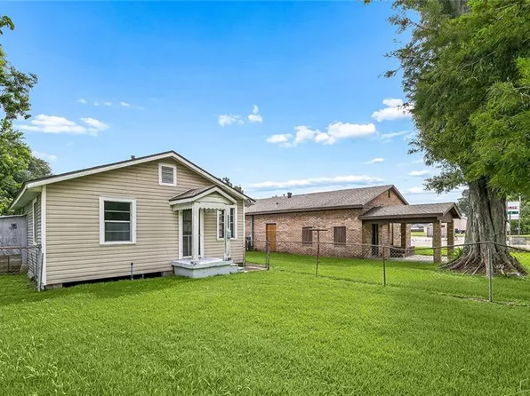 1 W B St, Norco, LA 70079
