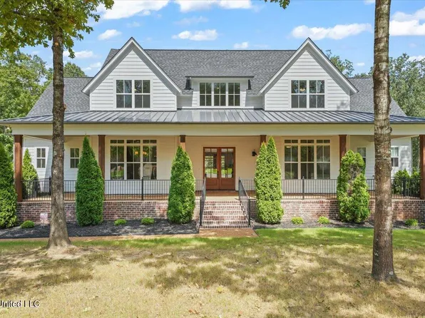 6264 Valley Oaks Dr W, Olive Branch, MS 38654