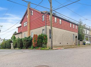 702-704 Walnut St, Freeland, PA 18224
