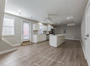 120 SE 1st St #4, Evansville, IN 47708