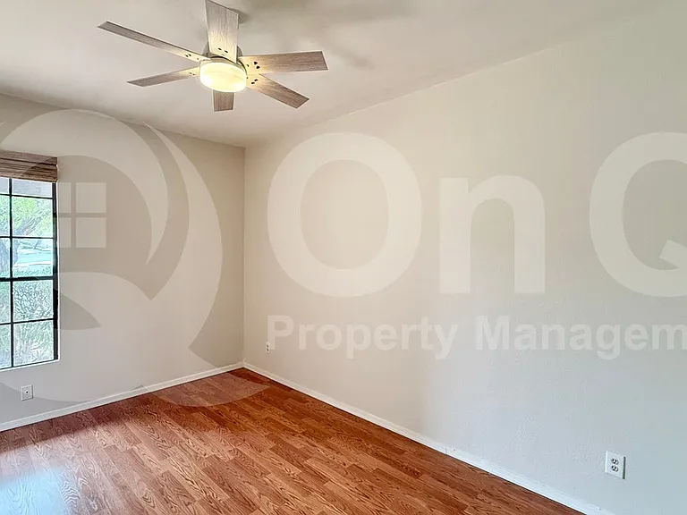 10944 N 117th Pl — Photo 14