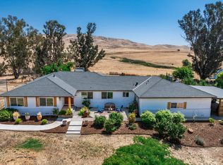 12194 N Armstrong Ave, Clovis, CA 93619