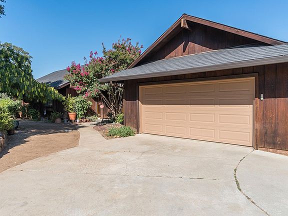3rd image of 1581 Arrowbee Dr