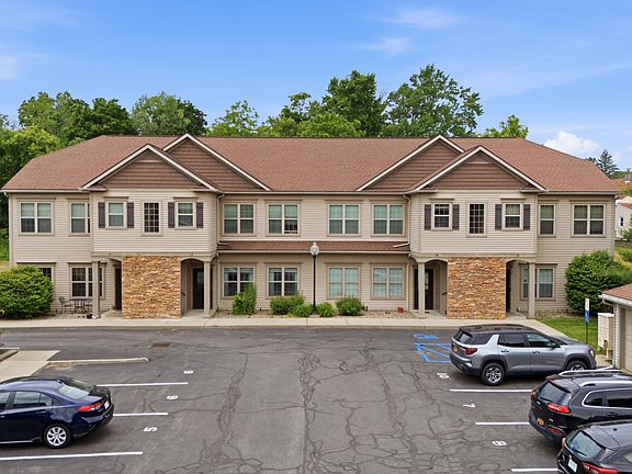 3rd image of 73 Saratoga Road APT 11