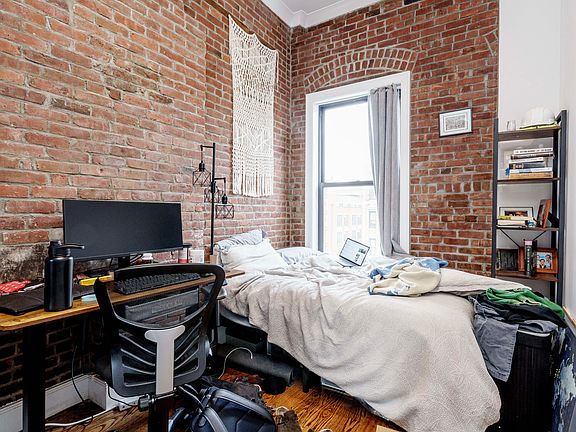 5th image of 211 1st Ave APT 8