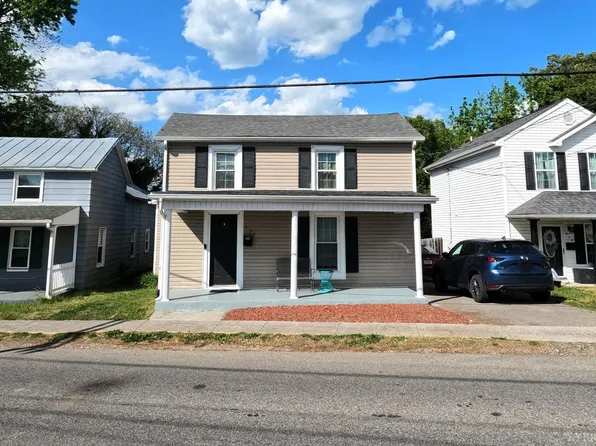 932 Bedford Rd, Vinton, VA 24179