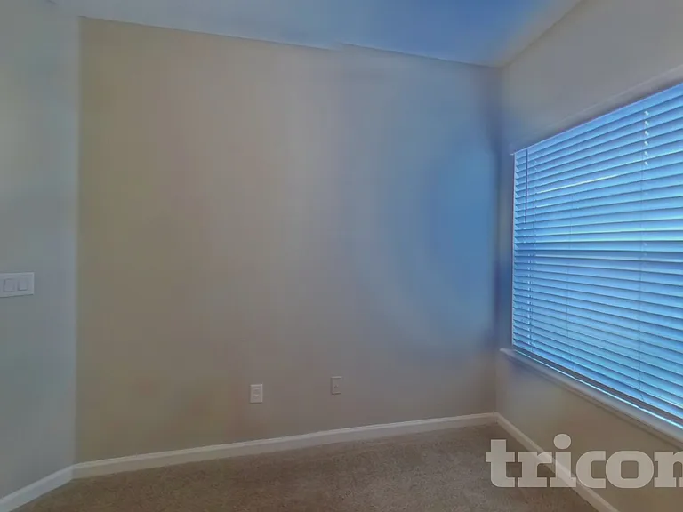 10328 Pavnes Creek Dr — Photo 11