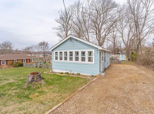 15 Sichols Colony Rd, Wales, MA 01081