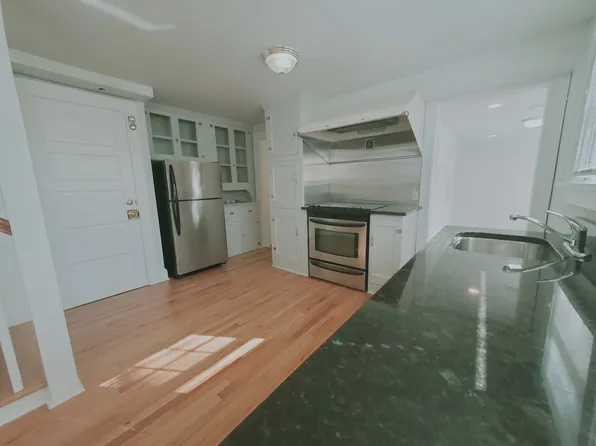 12 Maplewood Ter, Norwalk, CT 06851