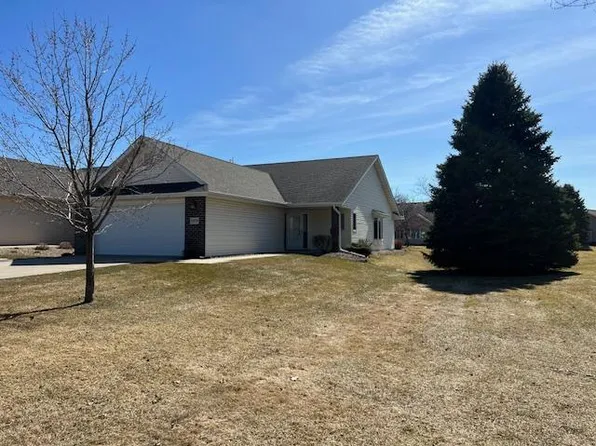 1509 Glenridge Dr, Prescott, WI 54021