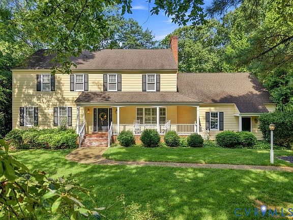 2nd image of 2120 Heathland Dr