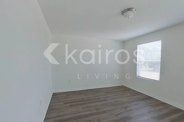 18268 Wintergarden Ave — Photo 19