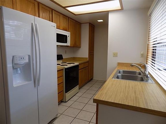 3rd image of 12650 Lakeshore Dr Unit 110