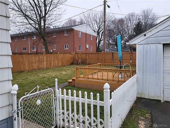 3rd image of 14 Velma Ave