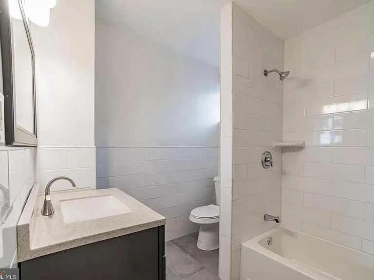 1825 McClellan St — Photo 8