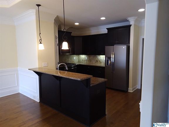 5th image of 28 Atherton Cir SW