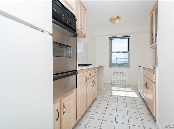 5th image of 8515 Main St #7D