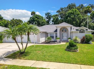 26 Old Sunbeam Dr, South Daytona, FL 32119