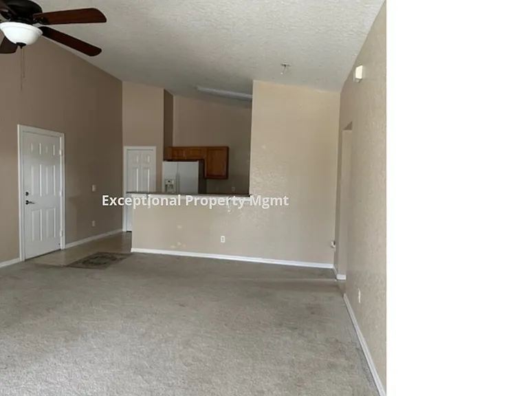 1085 Hancock Creek South Blvd #203 — Photo 3
