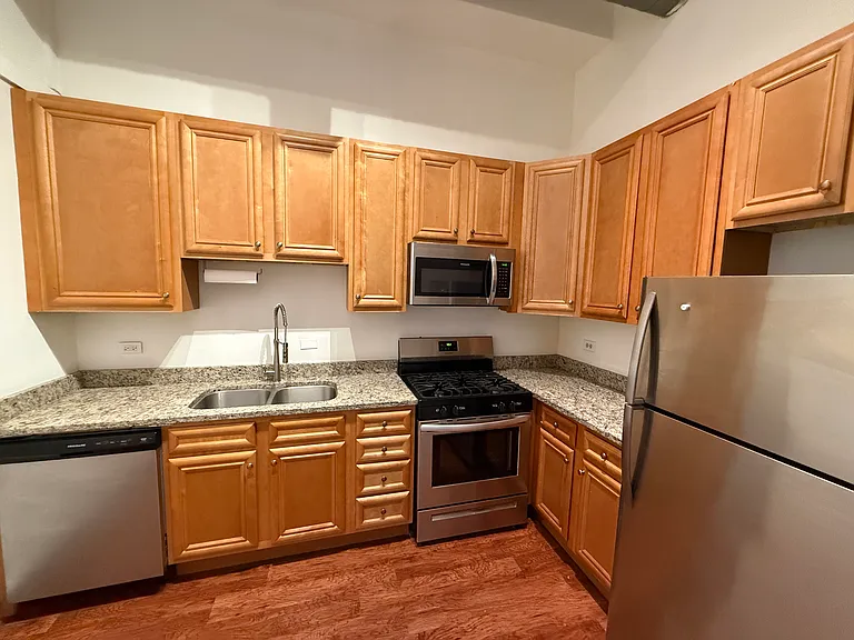 1320 N Milwaukee Ave #2 — Photo 3