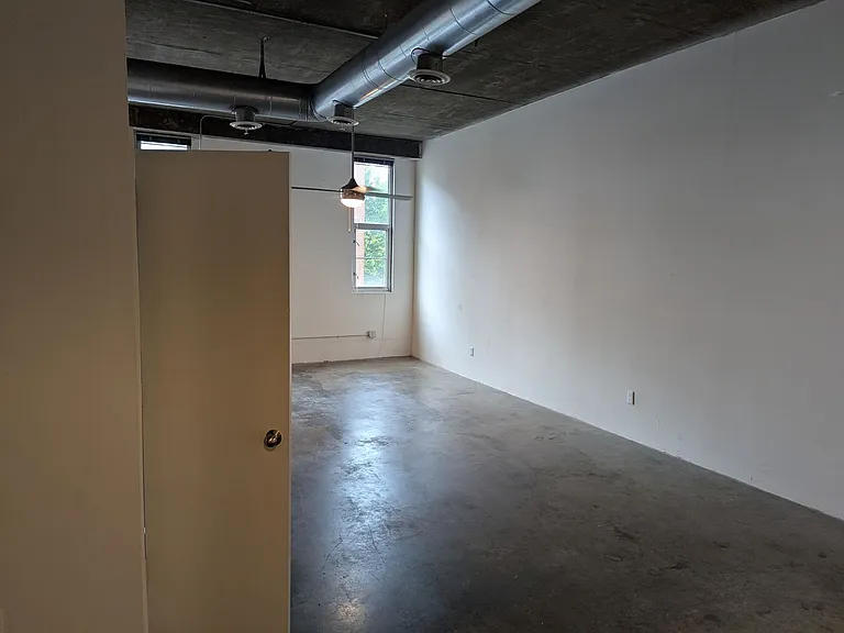 Ice House Lofts — Photo 34