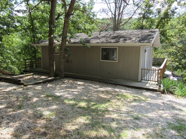 137 Walnut Dr