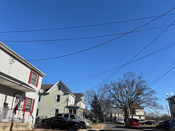 4th image of 103 E Washington St