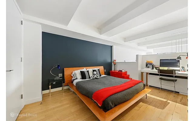 Sold by Douglas Elliman | media 18