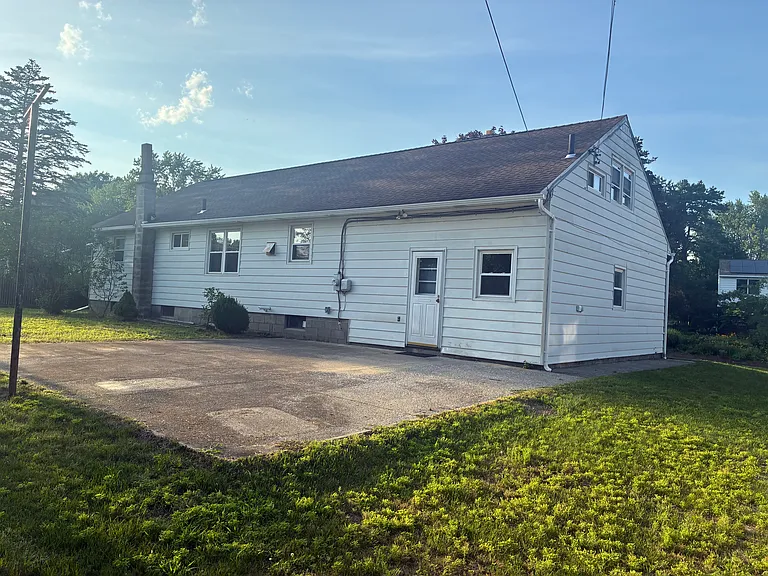 3 Northgate Dr — Photo 1