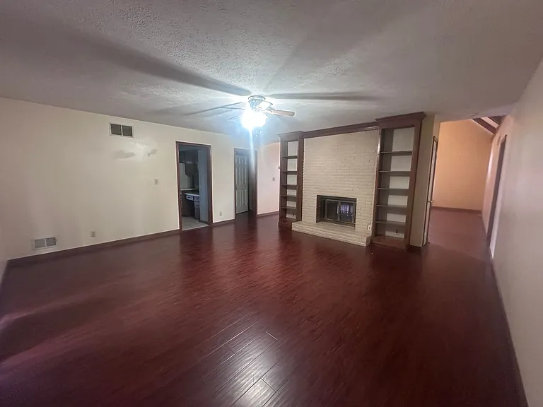 1002 Juniper Springs Dr — Photo 11