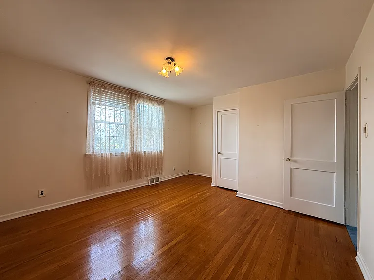 3303 Hartel Ave — Photo 28
