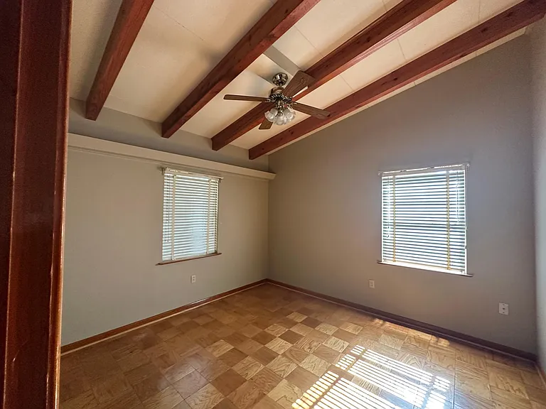 5524 Mildred Ave — Photo 21