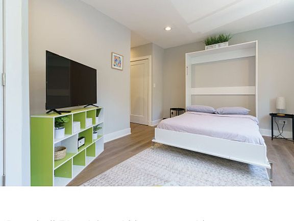 3rd image of 1533-37 N Wieland St #1D