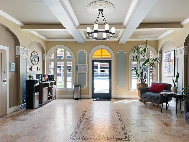 Brookmore - Leasing Office