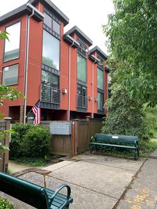 1718 California Ave SW #B, Seattle, WA, 98116