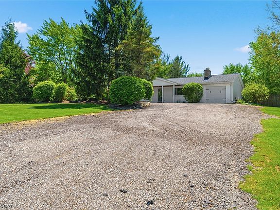 4th image of 9883 Meldon Dr