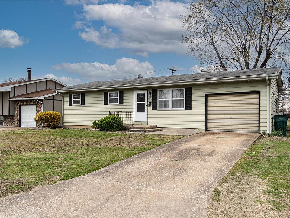 220 Miskell Blvd, Cahokia, IL 62206 Zillow