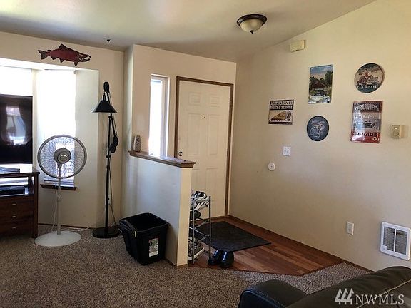 2nd image of 20818 Bonanza Dr E