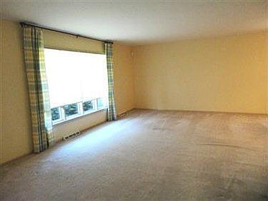 3rd image of 1922 Aldersgate Dr