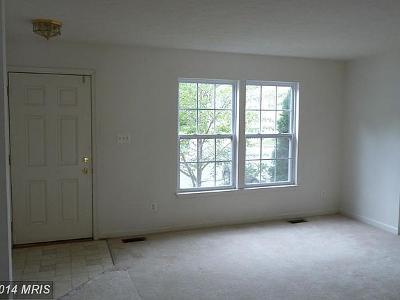 3rd image of 4713 Coralberry Ct