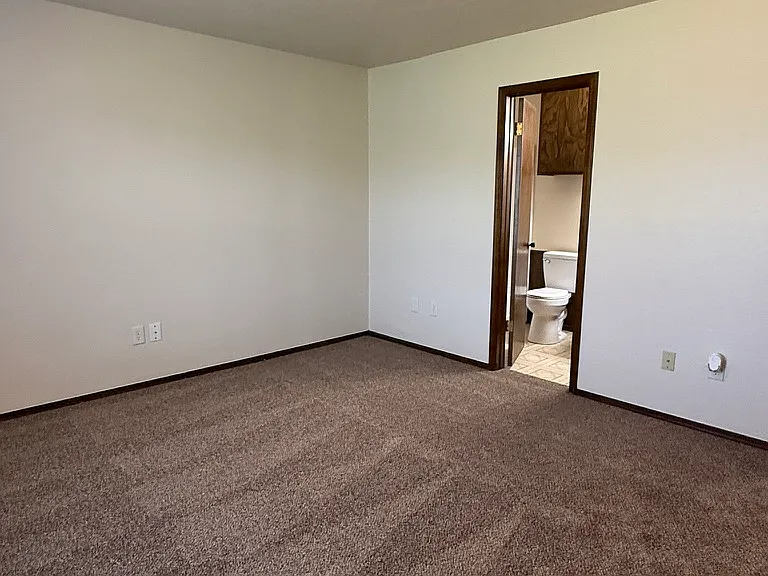 139 Barrett Pl — Photo 16