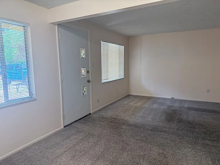 El Paso Blvd 132 — Photo 5